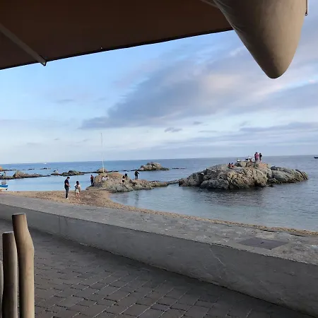 Apartamento Costa Brava شقة *